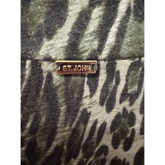 St. John Sport Women’s Exotic Leopard Print Top Green Size Designer Knit - Picture 5 of 5